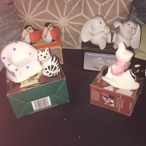 Salt and pepper shaker new